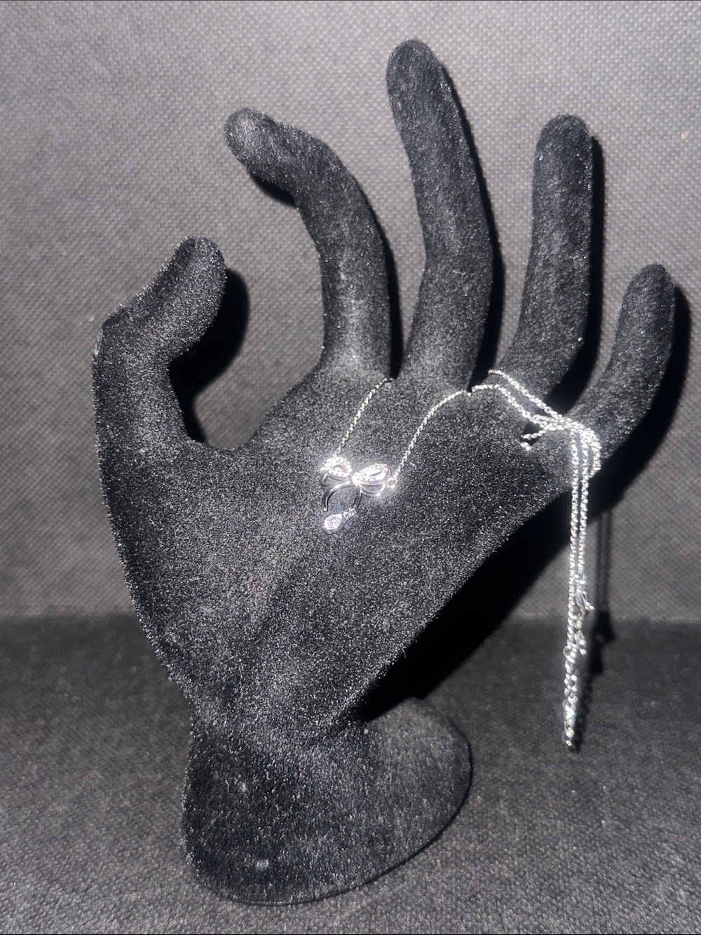 Delicate Bow Silver Teardrop Cluster Necklace - Silver